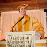 낭독하는 명연설문 -짐 캐리, 마하리시 국제 대학교(MIU) 졸업식 축사 (영어 연설문 공부)