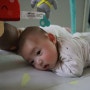 신생아 목가누는 시기 아기 고개들기 발달