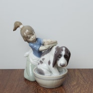 야드로(LLADRO) 01005455 강아지 목욕 (BASHFUL BATHER)