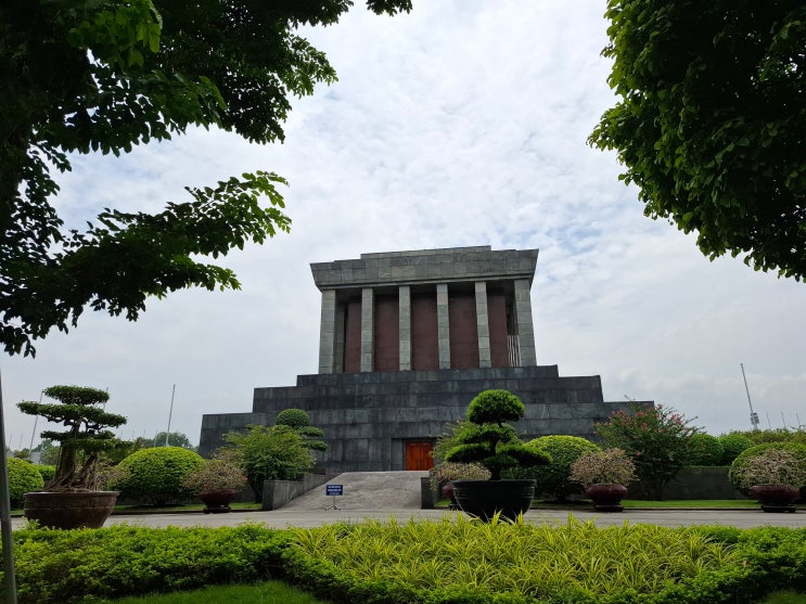 [베트남 하노이 여행] 호치민박물관, 못꼿사원(한기둥사원), 호찌민....