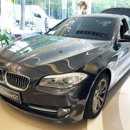 BMW 520d 2011년식▶ 차량이 오래되셨나요? 최신형의 WTX-700 고음질 블루투스를 설치하세요 + 헤드켑