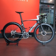 2024 BMC 팀머신R 01 ONE 입고