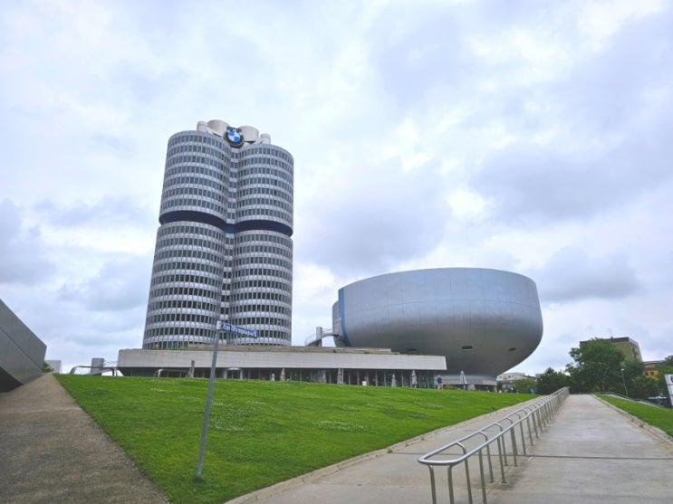 뮌헨 가볼만한곳 BMW 뮤지엄 & BMW 벨트 후기｜자동차 좋아한다면 필....