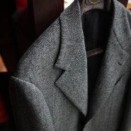 Gray Herringbone Tweed Sports Coat - 비앤테일러 비스포크(B&TAILOR Bespoke)