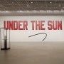 영감 투어 ᅵ텍스트가 예술 작품이 되는 로렌스 위너 'Under the Sun 전시'