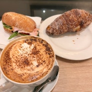 바르셀로나에서 먹은 빵, 커피, 착즙주스, 아침식사