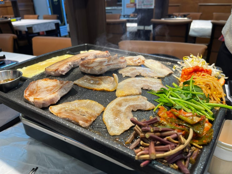 [일산 미가식당] 일산 라페스타 가성비 최고 깔끔한 삼겹살집 (미나리,고사리 무한리필) : 네이버 블로그