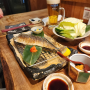 마쓰야마 여행 #8 하루 끝이 다시 시작되는 이자카야 하나레 (+닭날개구이, 고등어구이, 치킨난반)