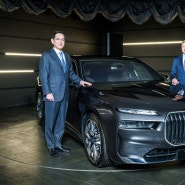 [정보] 2023년 BMW 수입차 판매 1위 8년만에 벤츠를 지치고 한국 수입차 판매 1위를 획득