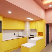 개성있는 노란색 주방인테리어 : 아일랜드식탁 10평대 오피스텔 인테리어 : 한솔홈 강남 현대렉시온