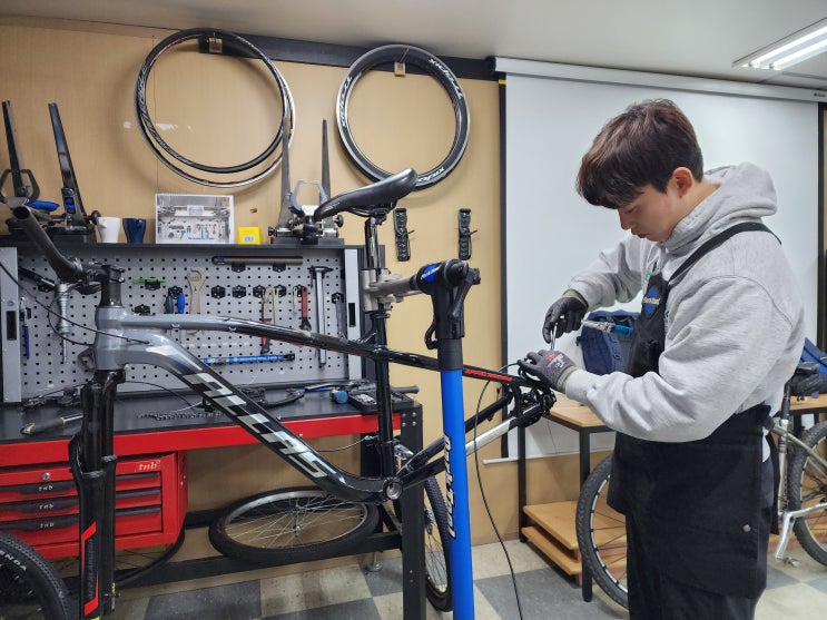 자전거정비사1급 자격증 취득 한국자전거정비기술학원 : 네이버 블로그
