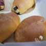 [용산 카페] 다양한 소금빵이 있는 디저트 카페 용산 오시오카페