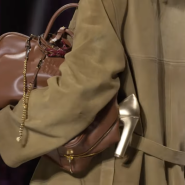 [위시리스트] 미우미우 가죽 탑 핸들 백 MIU MIU Leather top-handle bag