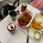 [부산 전포] 애견동반가능한 '햄버거' 맛집 패티가 두꺼운 치킨버거클럽