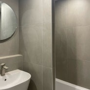 위례 욕실 인테리어 : 포세린 타일 고급 화장실 시공(W. 카나세라믹)
