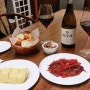 숙대입구 와인바 타번 스페인 하몽과 즐기는 와인