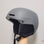 오클리 MOD1 프로 아시안핏 스노우 헬멧(FOS90062924J) L사이즈 구매.(하남스타필드 1층 팝업스토어에서 득템)