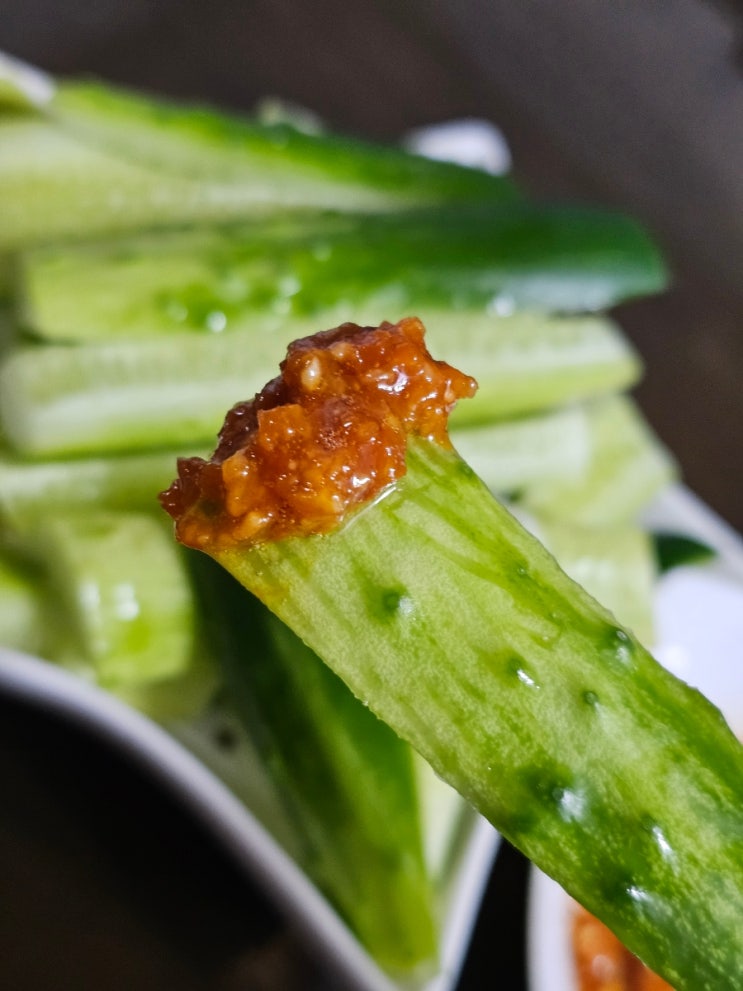 [쌈장 맛있게 만드는 법/ 쌈장 만들기] 오이 스틱 채소스틱과 잘 어울리는 맛있는 쌈장 소스 만들기! 2가지만 준비하세요 ...