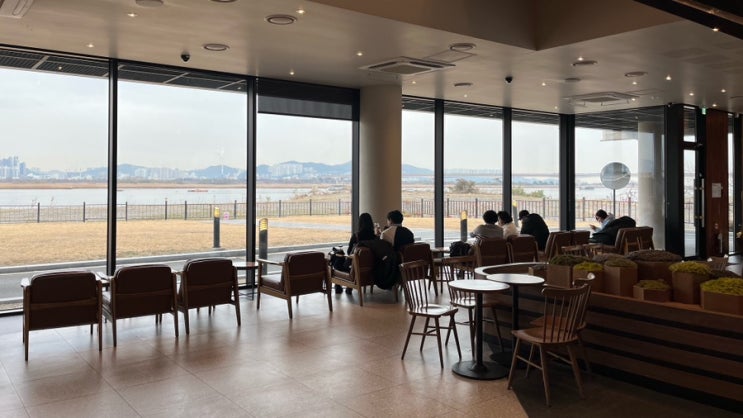 부산 강서구 주차가능 일찍 문여는 베이커리 특화 스타벅스 명지강....