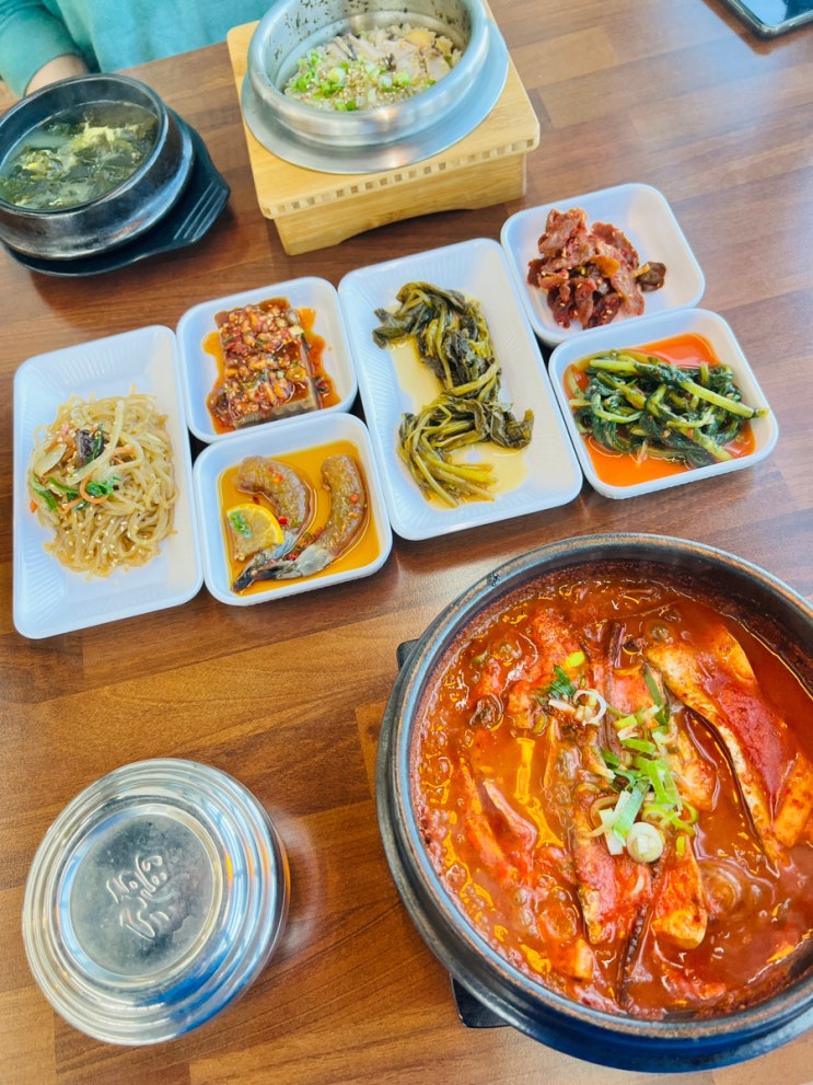 제주 함덕해수욕장 맛집, 담백 함덕점 - 뼈없는 갈치조림으로...