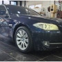 [천안아산 카오디오] BMW530I 차량에 인기상품인 AVI BM-100스피커와 BMW전용 바닥우퍼BM-202 시공해드렸어요