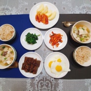 [집밥일기] 쇠고기무국/ 시금치나물/ 도토리묵