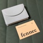 fennec 지갑 CRINKLE HALFMOON MINI WALLET - MID GREY 내돈내산 리뷰