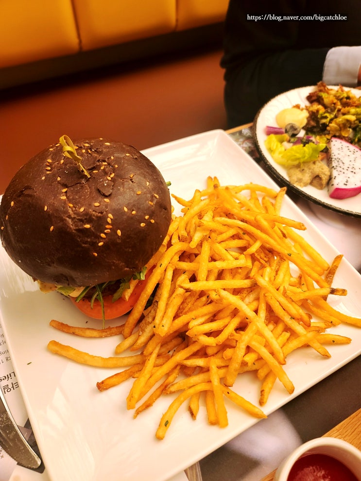 비건버거 맛볼수 있는 인스파이어 리조트 가든팜 카페 : 네이버 블로그