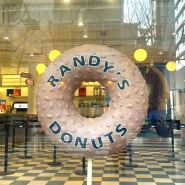랜디스도넛 광안리점 :: 광안리 카페 추천! 맛있고 크고 달고 혼자 다하는 미국식 도넛 찐탱맛집!