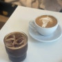 모던한 느낌 분위기 좋은 해방촌 카페 ‘폴룩스 커피(POLLUX COFFEE)’