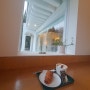 [내돈내산_인천카페]랜턴커피(LANTERN)_모던한 외관과 반전있는 실내인테리어가 돋보이는 소금크루아상, 커피맛집