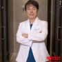 Kim Sun-hoo, Chief Medical Director of The Yeonsu Eye Center [연수늘밝은안과 영문판]