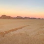 요르단 여행 와디럼 사막 끝없이 펼쳐지는 화성처럼 이색적인 풍경