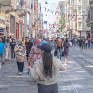 터키 여행 가볼만한곳 이스탄불 맛집 고등어케밥 먹고 탁심광장 거리