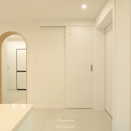 인천 부평구 청천동 금호타운 아파트 24평 방문 슬라이딩 도어로 공간 활용한 인테리어