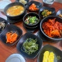 전주 송천동 우렁쌈밥 “소문난식당”