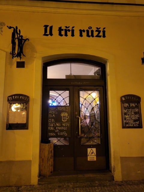 [체코 여행] 프라하 맛집 올드타운 최고 브루어리 Brewery U Tri ruzi Prague : 네이버 블로그