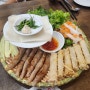 나트랑 넴느엉 맛집 현지인 많은 시내 로컬 식당 Que Huong Pho Com