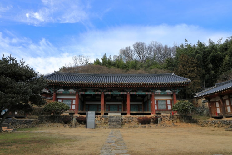 밀양시 - 밀양향교 대성전, 밀양향교 명륜당