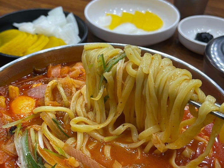 청주 신봉동 맛집 고구려짬뽕 맛있게 매운 짬뽕 웨이팅 하는...