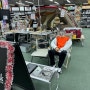 일본 여행 (2023.12.05-08) 오사카 우메다 요도바시 카메라 캠핑 용품 샵 / 한큐백화점 크리스마스 분위기 구경