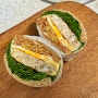 직장인 다이어트 도시락 : 닭가슴살 패티 넣은 샌드위치