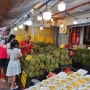 싱가포르 차이나타운 과일. 두리안 시식 가격 28,000원. 망고스틴도 구매.