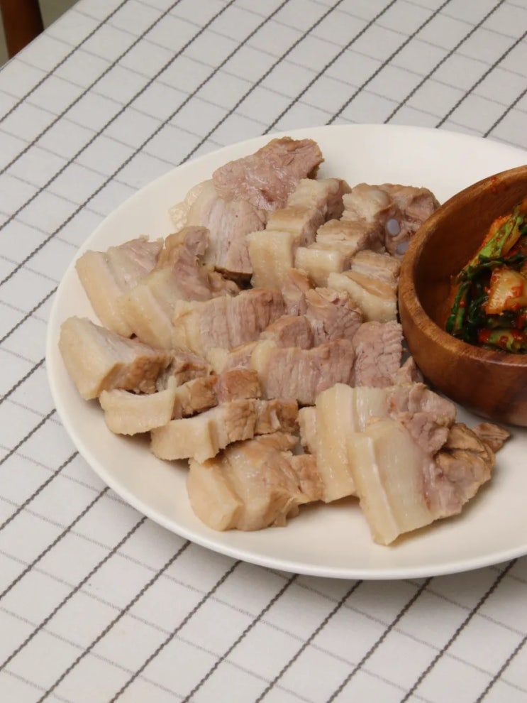 간단 돼지수육 삶는법 기본 재료만으로 돼지고기 삼겹살 수육 맛있게 삶는법 : 네이버 블로그