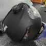 충전식 배터리가 포함된 오토바이 헬맷 해외배송 방법은?