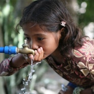 [2024 세계 물의 날] 깨끗한 물이 가져오는 '평화' (feat. 한솔섬유)