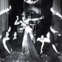 1905년, 프랑스 파리에서 공연을 하는 '마타 하리'