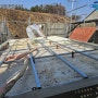 (강릉) 경사지붕에도 흘러내리지 않고 단단하게 부착되는 경질우레탄폼 외단열 시공