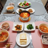 [집밥일기] 김치콩나물국/김치찌개/샐러드/연근조림/두부구이