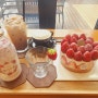 수원 대형 루프탑 카페 카페디아즈 인계점 딸기 몽땅 생크림 케이크 낮은 1호 생딸기우유 멍푸치노